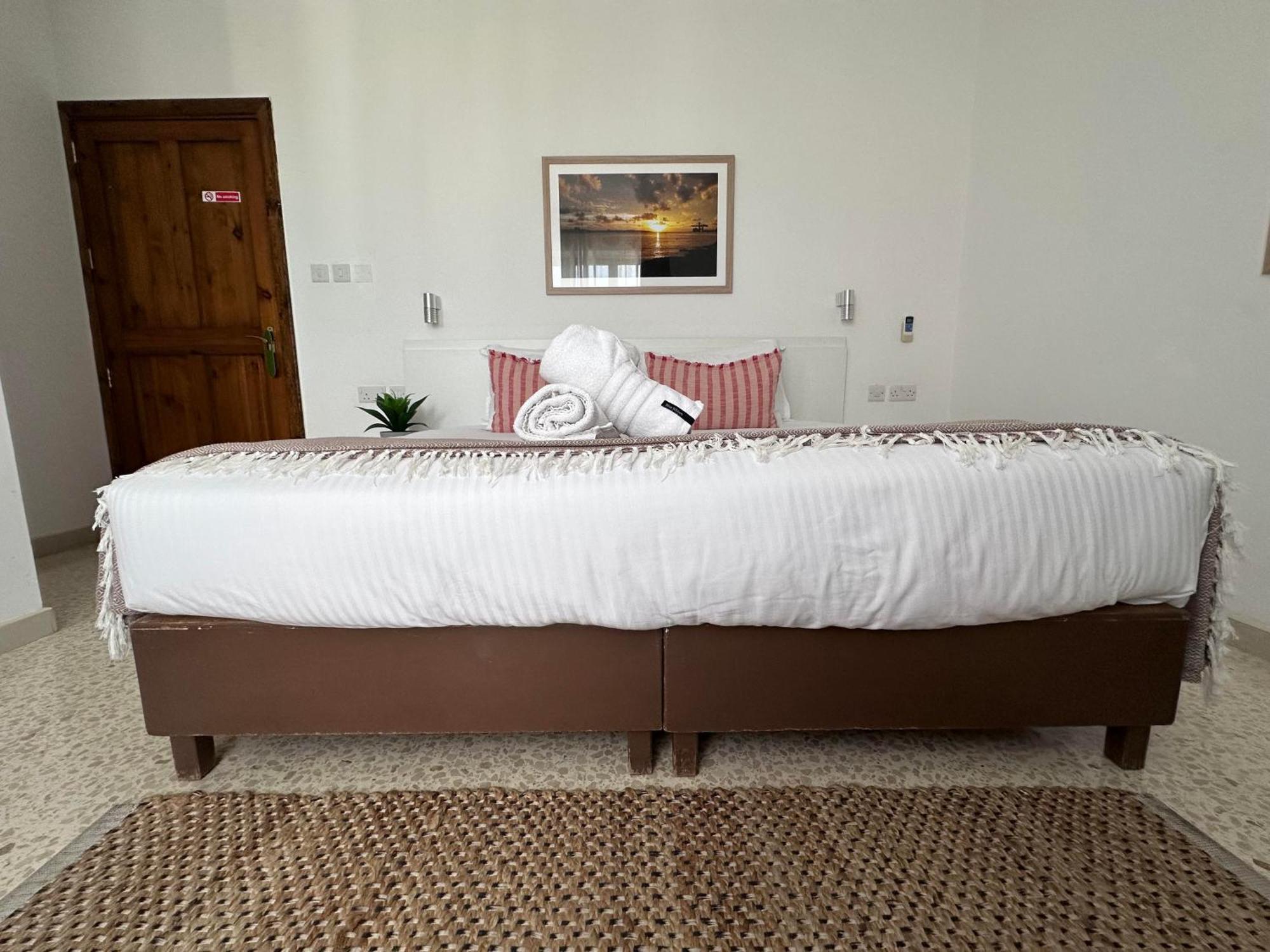 The Beach House Birżebbuġa Esterno foto